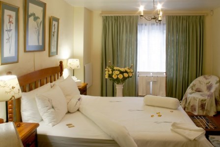 Sacred Mountain Lodge - B&B cottage Noordhoek Cape Town