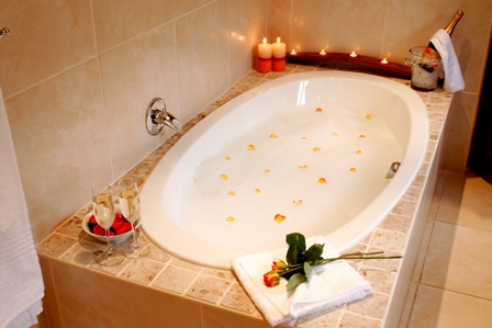 Sacred Mountain Lodge - honeymoon suite Noordhoek Cape Town